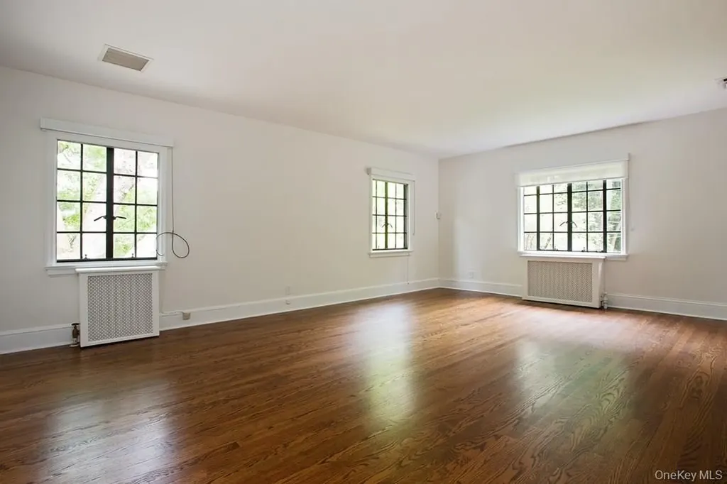 11 Eton Road Scarsdale NY 10583