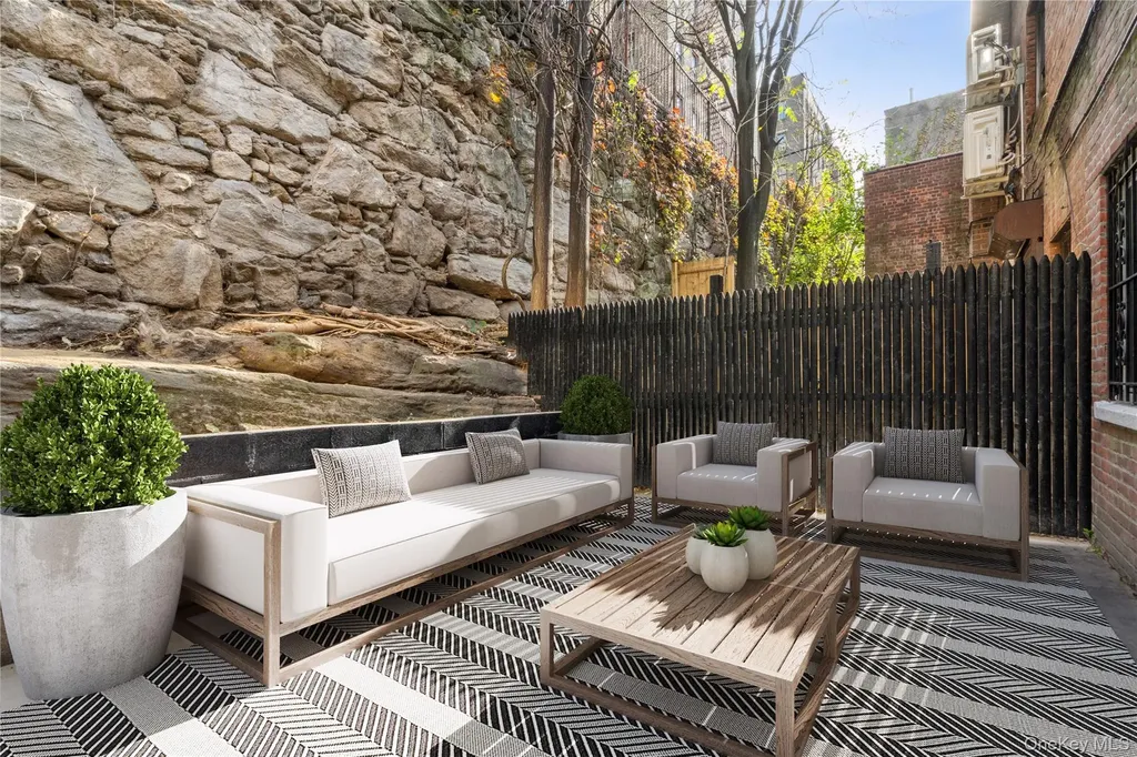 946 Gerard Avenue Bronx NY 10452