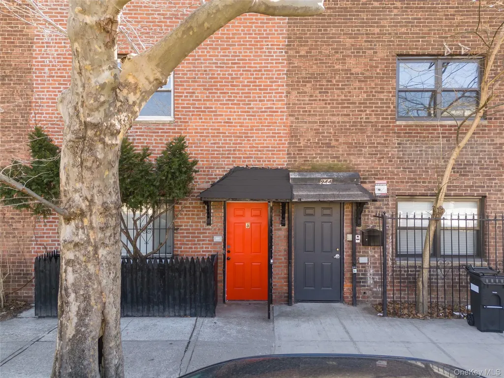 946 Gerard Avenue Bronx NY 10452