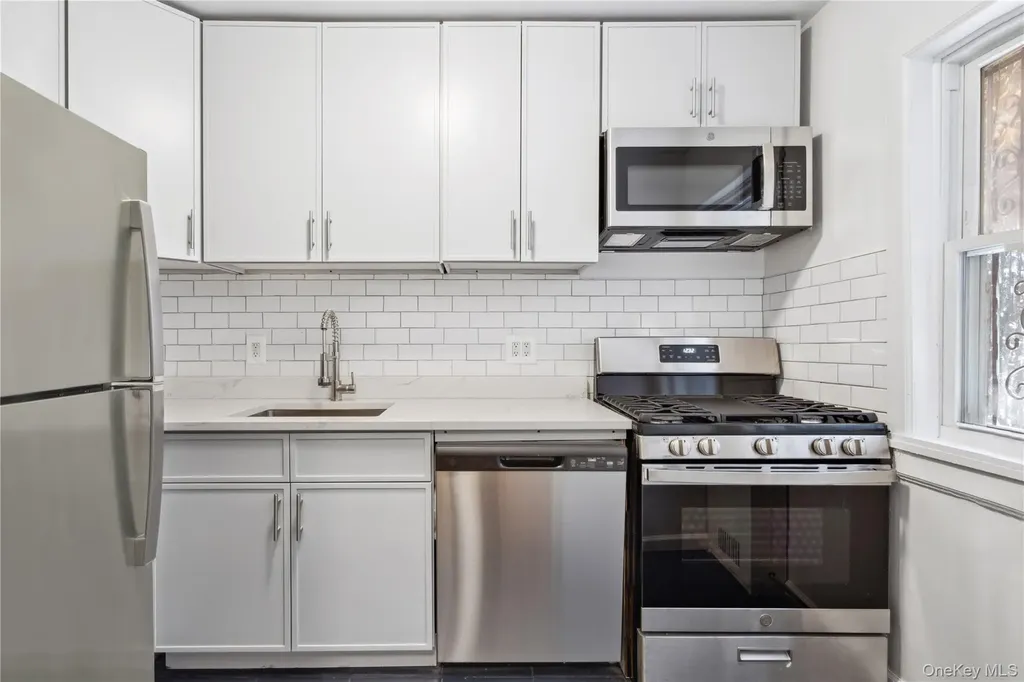946 Gerard Avenue Bronx NY 10452