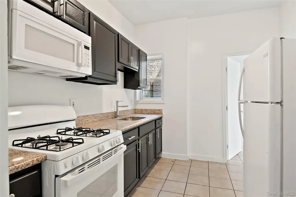 2308 Morris Avenue Bronx NY 10468