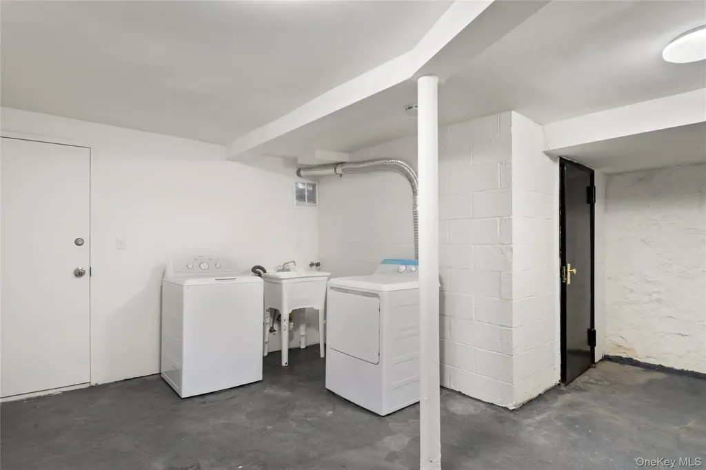 2308 Morris Avenue Bronx NY 10468