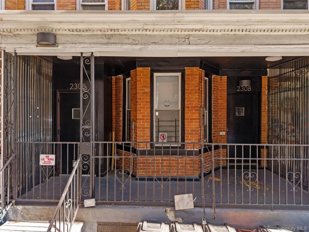 2308 Morris Avenue Bronx NY 10468