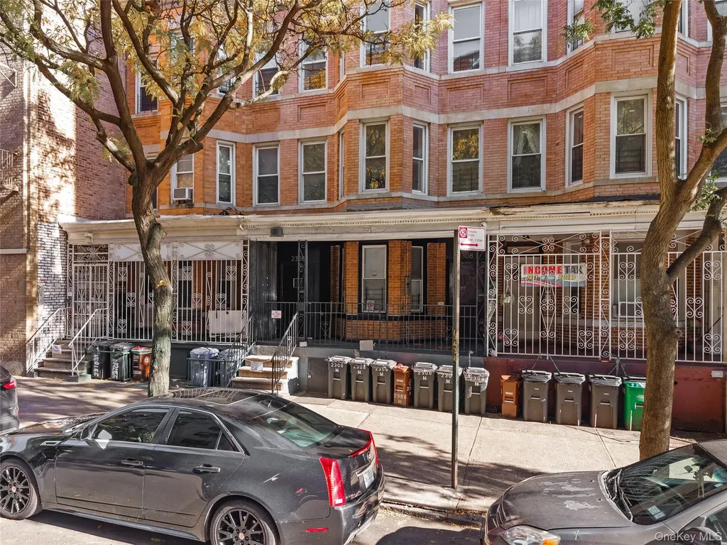 2308 Morris Avenue Bronx NY 10468