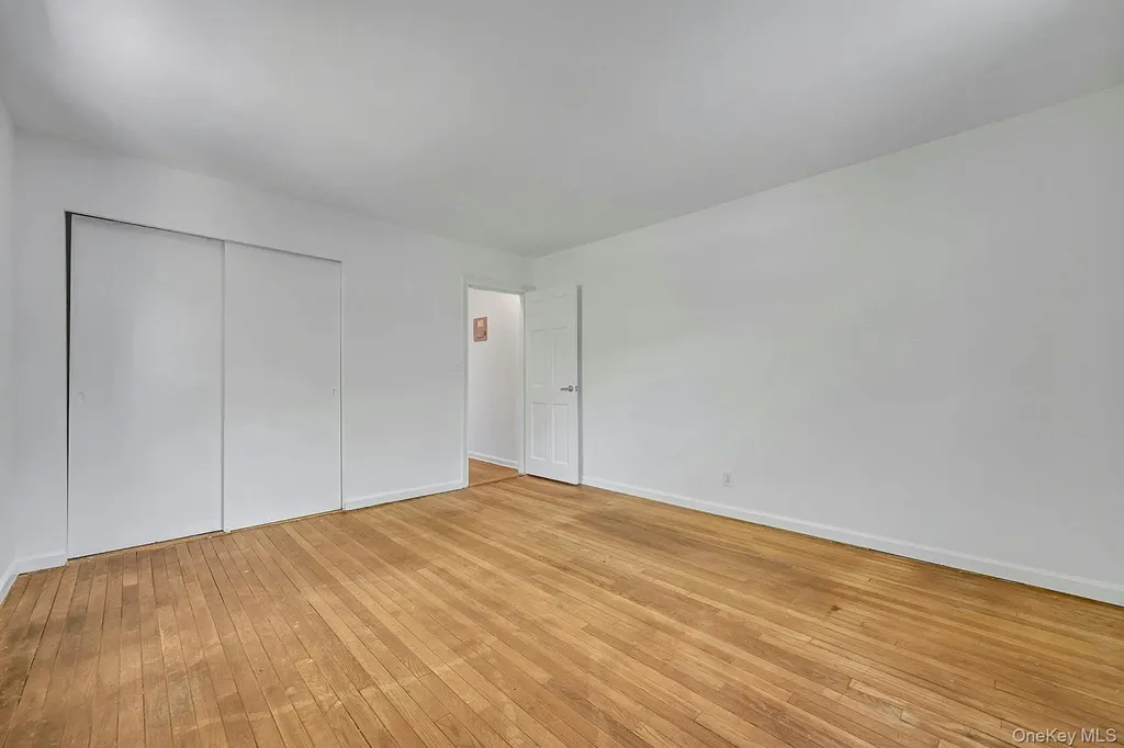 45 Robins Crescent New Rochelle NY 10801