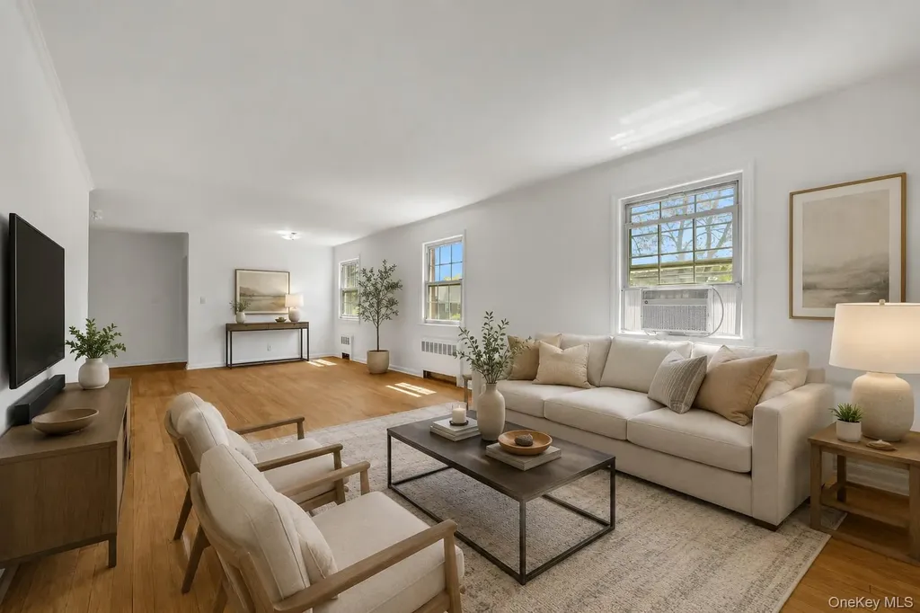 45 Robins Crescent New Rochelle NY 10801