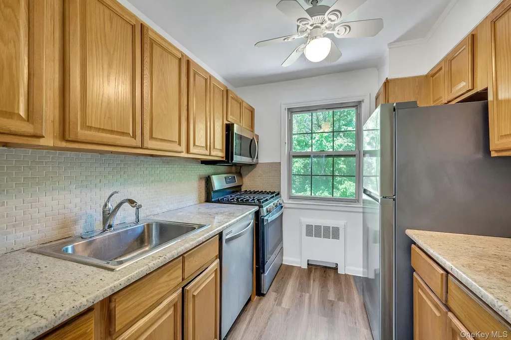 45 Robins Crescent New Rochelle NY 10801