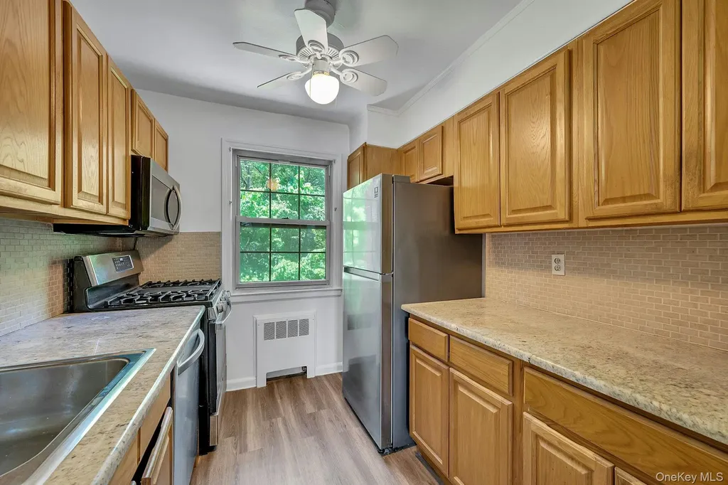 45 Robins Crescent New Rochelle NY 10801