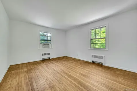 45 Robins Crescent New Rochelle NY 10801