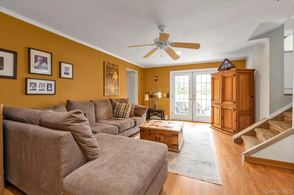 2542 Park Place Bellmore NY 11710