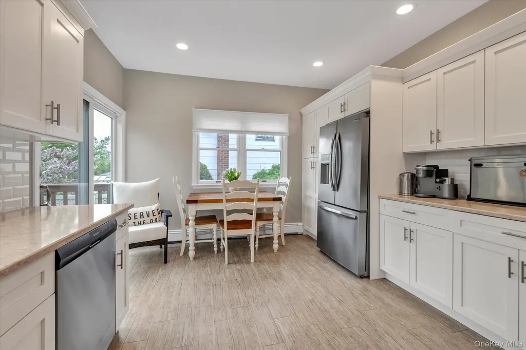 2542 Park Place Bellmore NY 11710