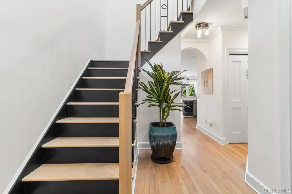 7 Salt Meadow Road Babylon NY 11702