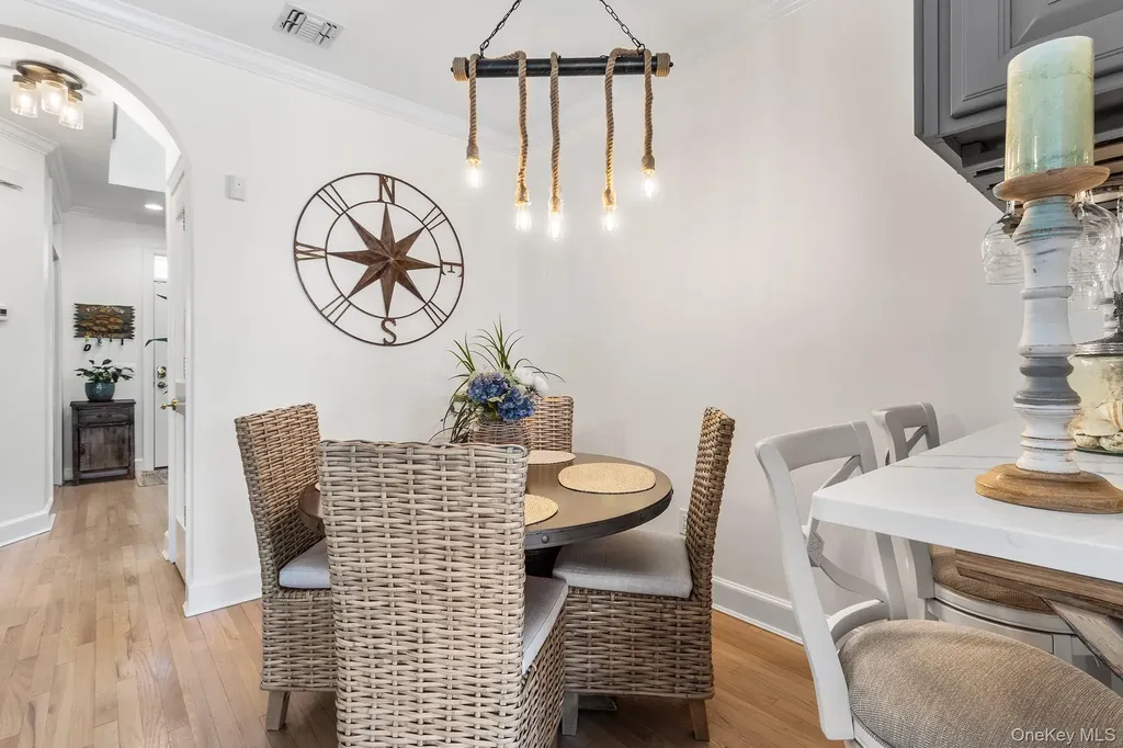 7 Salt Meadow Road Babylon NY 11702
