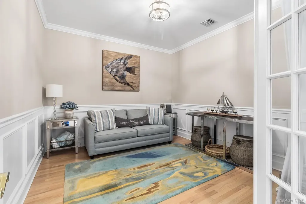 7 Salt Meadow Road Babylon NY 11702