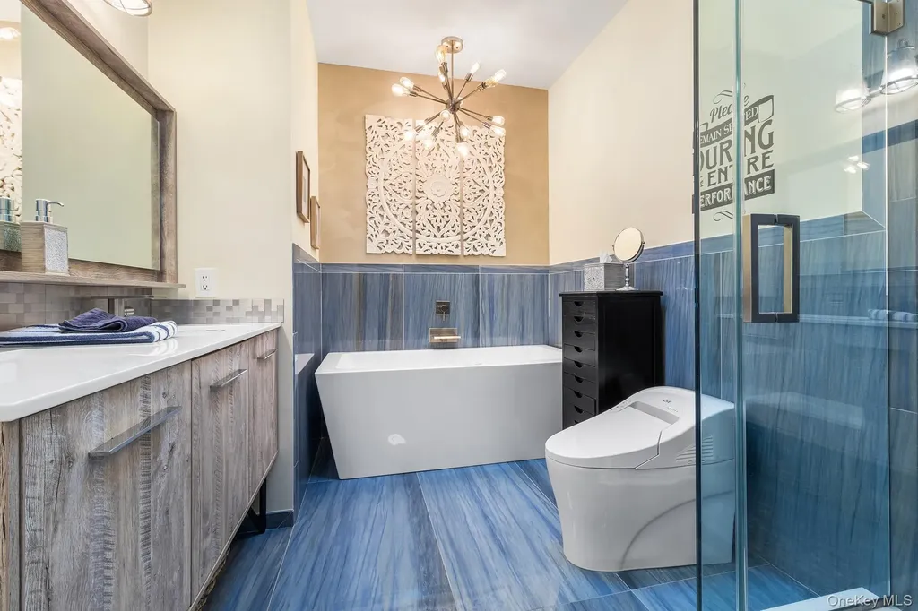7 Salt Meadow Road Babylon NY 11702