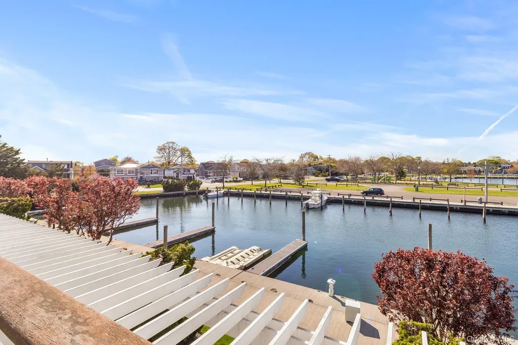 7 Salt Meadow Road Babylon NY 11702