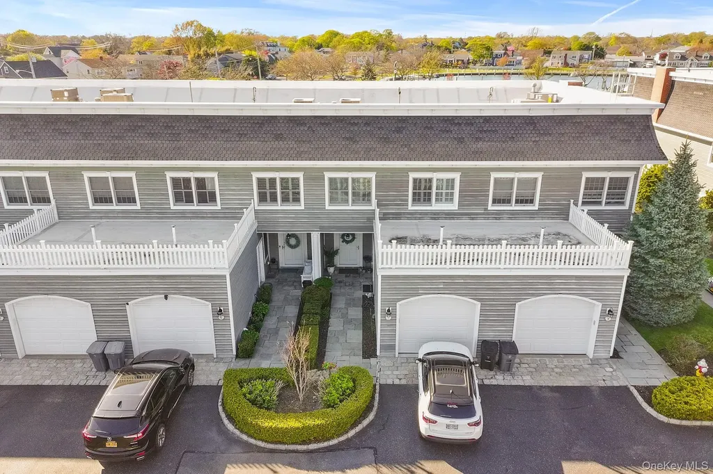 7 Salt Meadow Road Babylon NY 11702