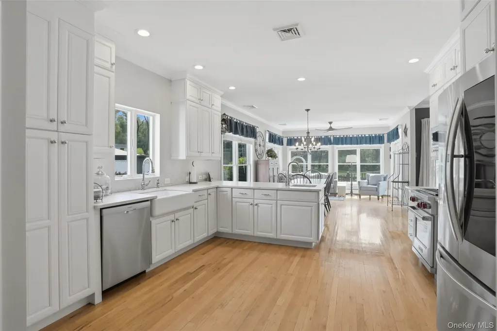 92 Coppergate Lane Warwick NY 10990