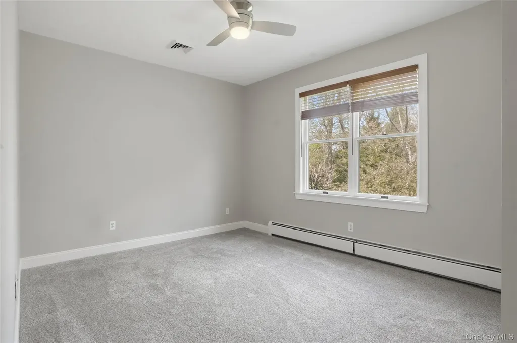 92 Coppergate Lane Warwick NY 10990