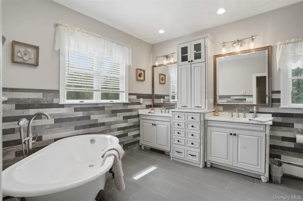 92 Coppergate Lane Warwick NY 10990