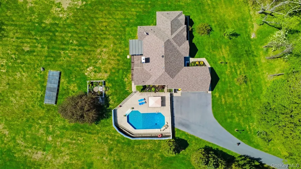 92 Coppergate Lane Warwick NY 10990