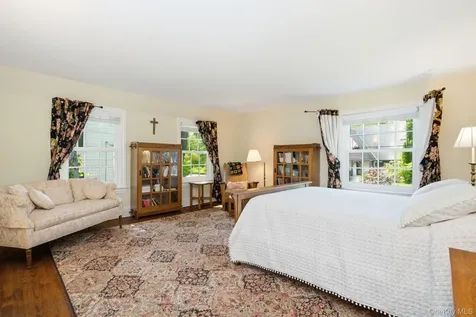 69 Tunstall Road Scarsdale NY 10583