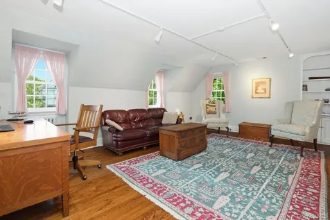 69 Tunstall Road Scarsdale NY 10583