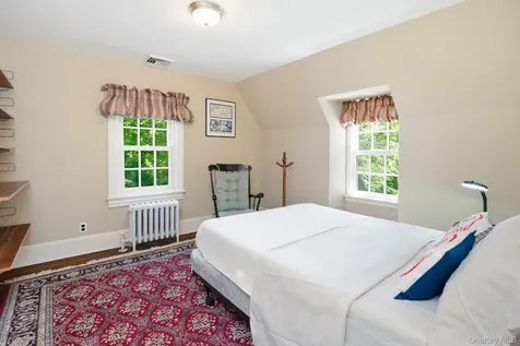 69 Tunstall Road Scarsdale NY 10583
