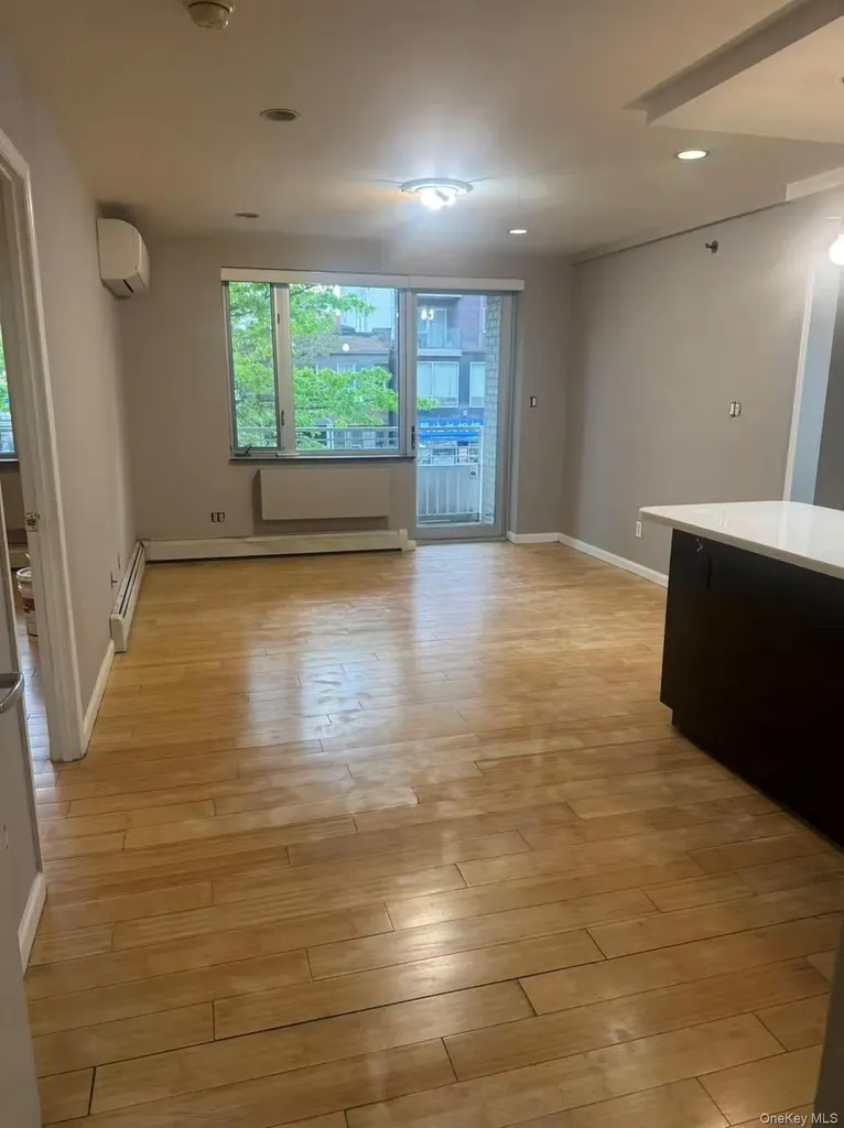 132-03 Sanford Avenue Flushing NY 11355