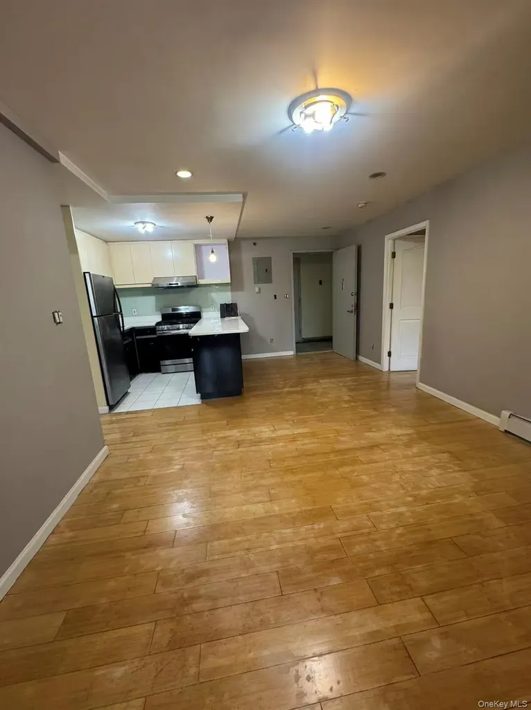 132-03 Sanford Avenue Flushing NY 11355