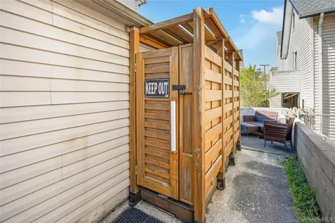 32 Buffalo Avenue East Atlantic Beach NY 11561