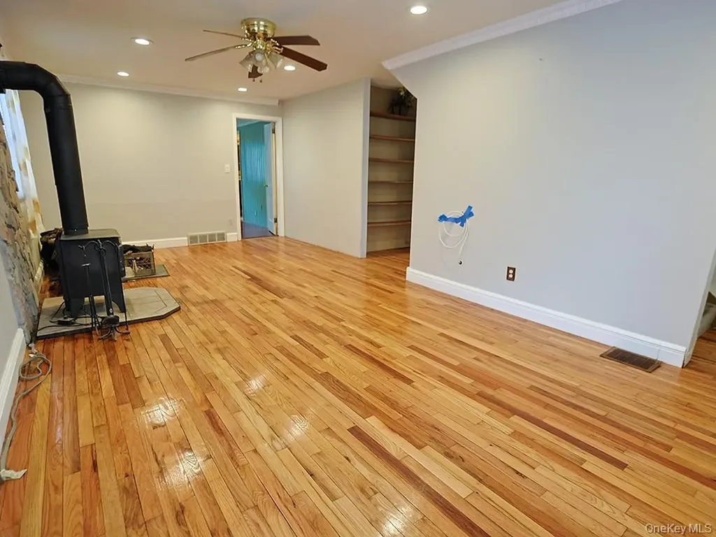 68 Weaver Street Montgomery NY 12549