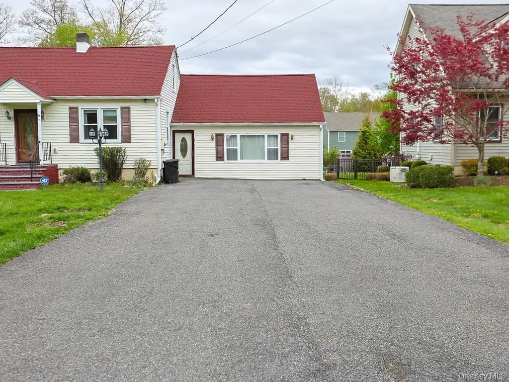 68 Weaver Street Montgomery NY 12549