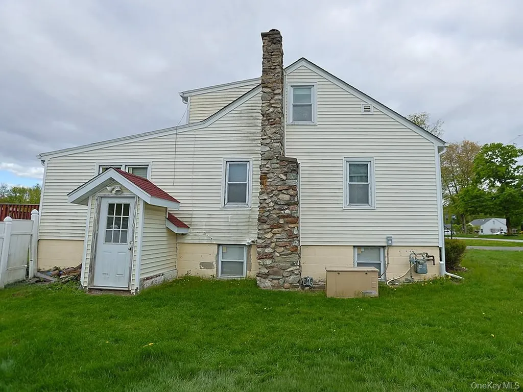 68 Weaver Street Montgomery NY 12549