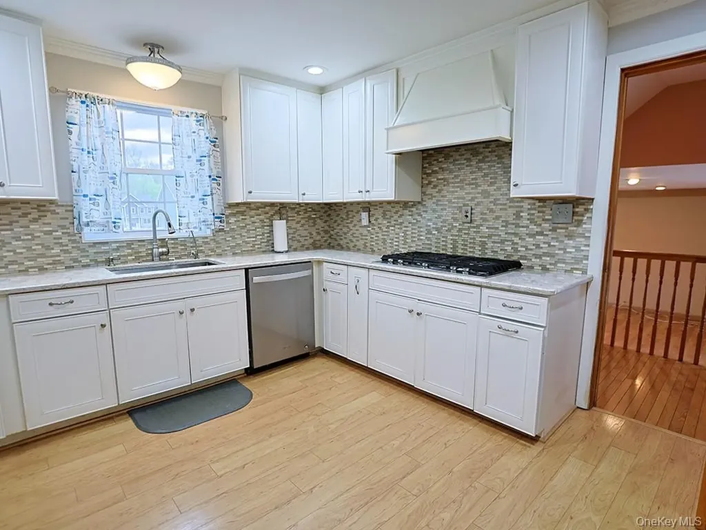 68 Weaver Street Montgomery NY 12549