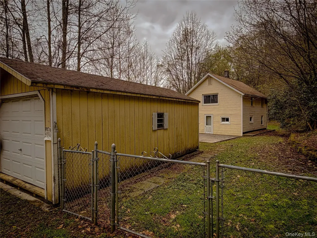 322 Peas Eddy Road Hancock NY 13783