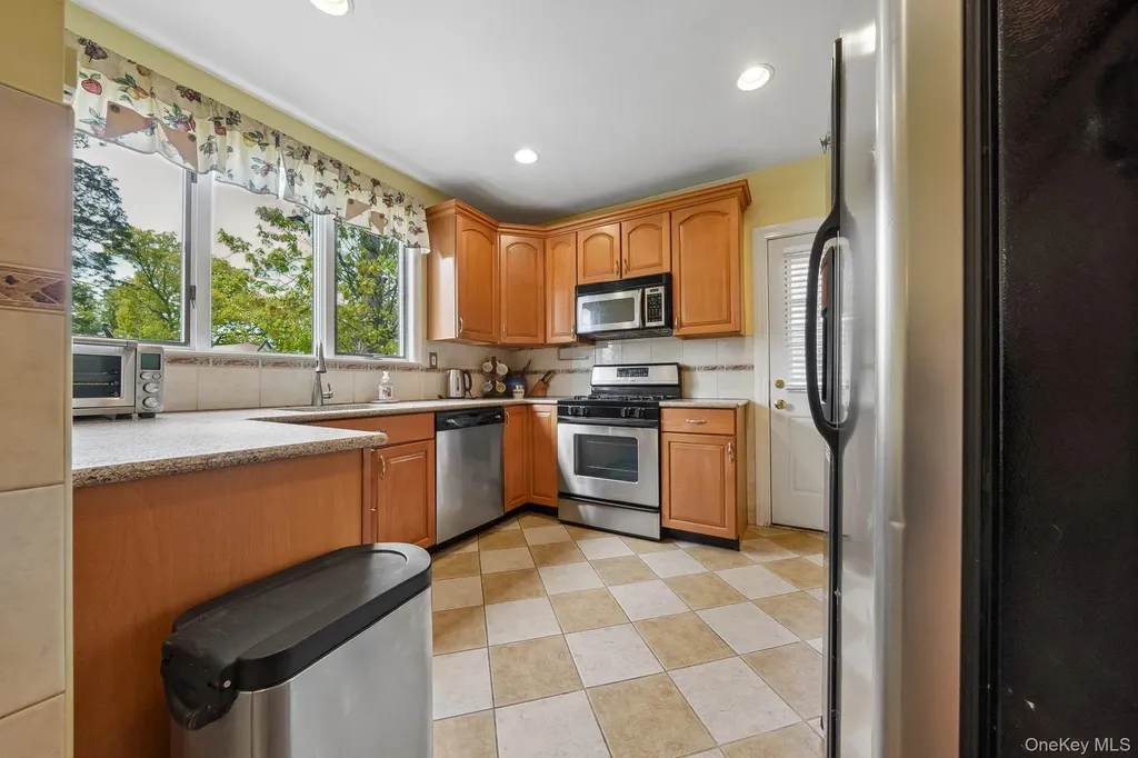 169 Devoe Avenue Yonkers NY 10705
