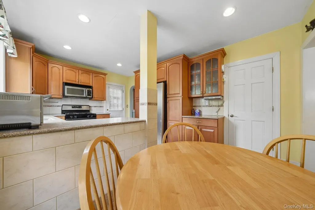 169 Devoe Avenue Yonkers NY 10705