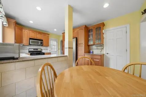 169 Devoe Avenue Yonkers NY 10705