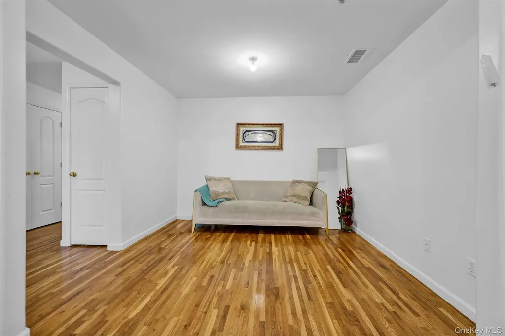 8 Elm Street Spring Valley NY 10977