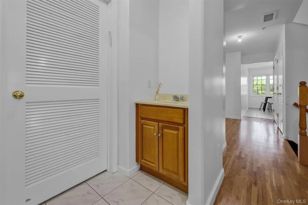 8 Elm Street Spring Valley NY 10977