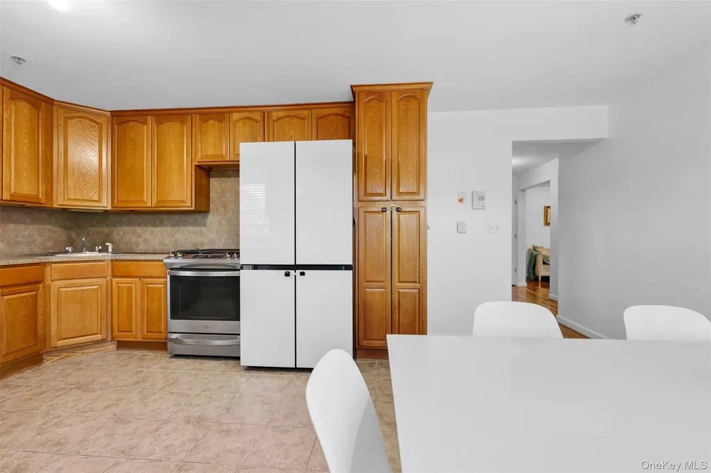 8 Elm Street Spring Valley NY 10977
