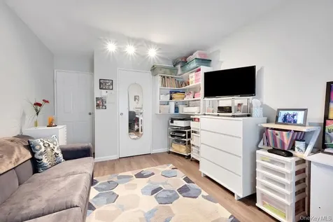 117 De Haven Drive Yonkers NY 10703