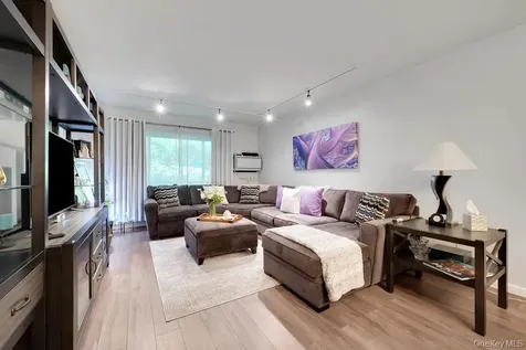 117 De Haven Drive Yonkers NY 10703