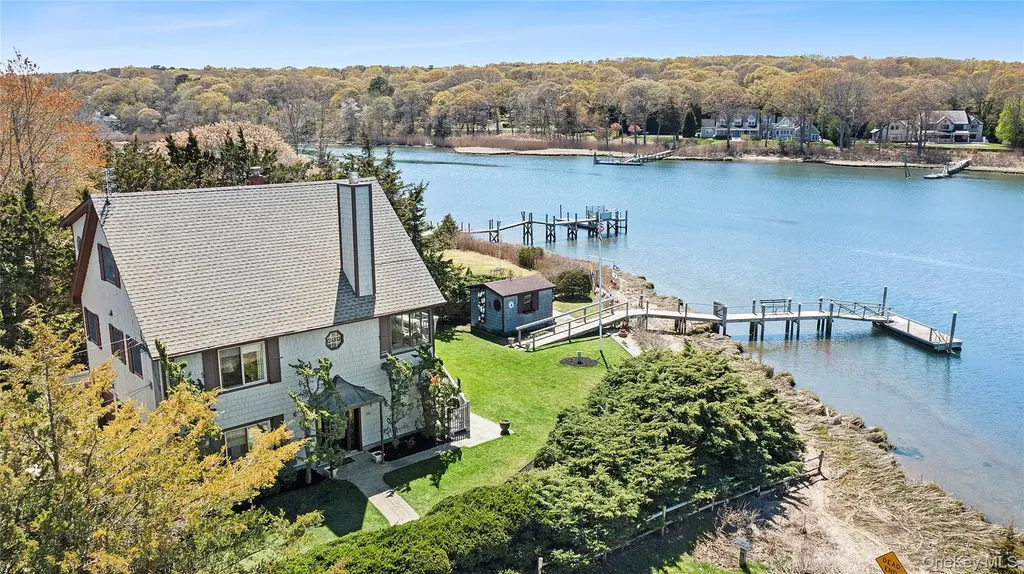 100 Crescent Sag Harbor NY 11963