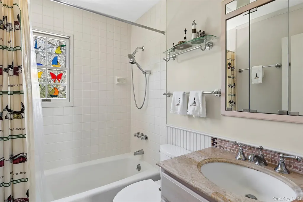 100 Crescent Sag Harbor NY 11963