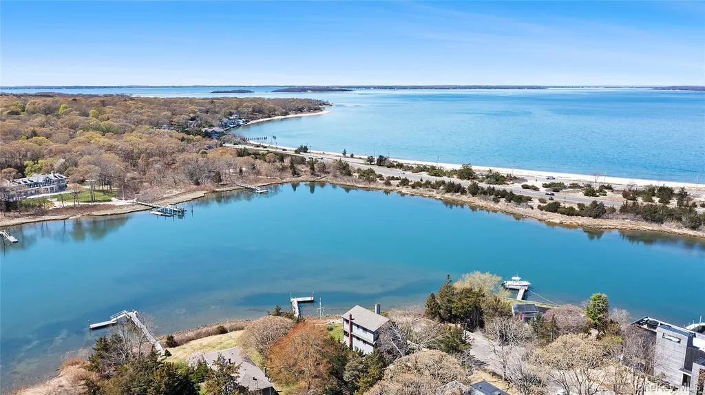100 Crescent Sag Harbor NY 11963
