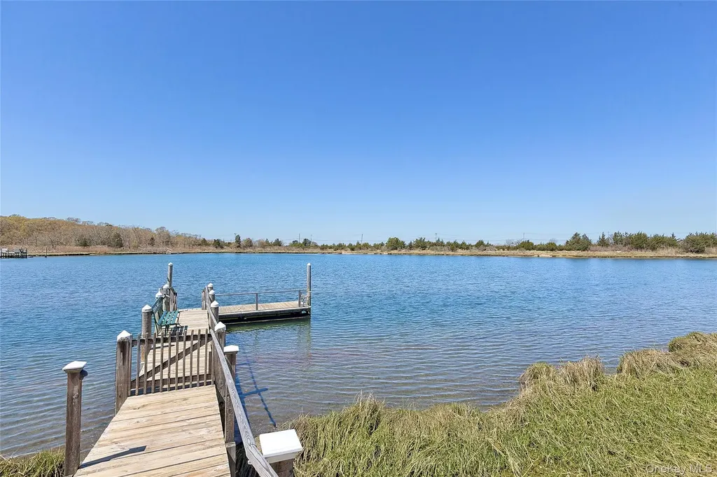 100 Crescent Sag Harbor NY 11963