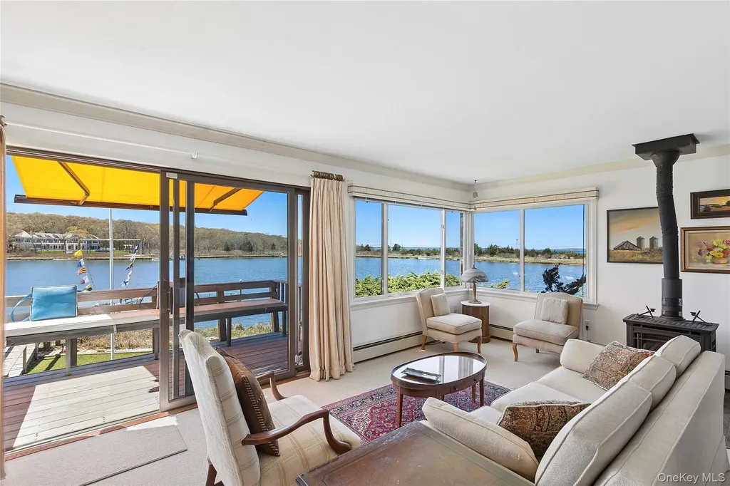 100 Crescent Sag Harbor NY 11963
