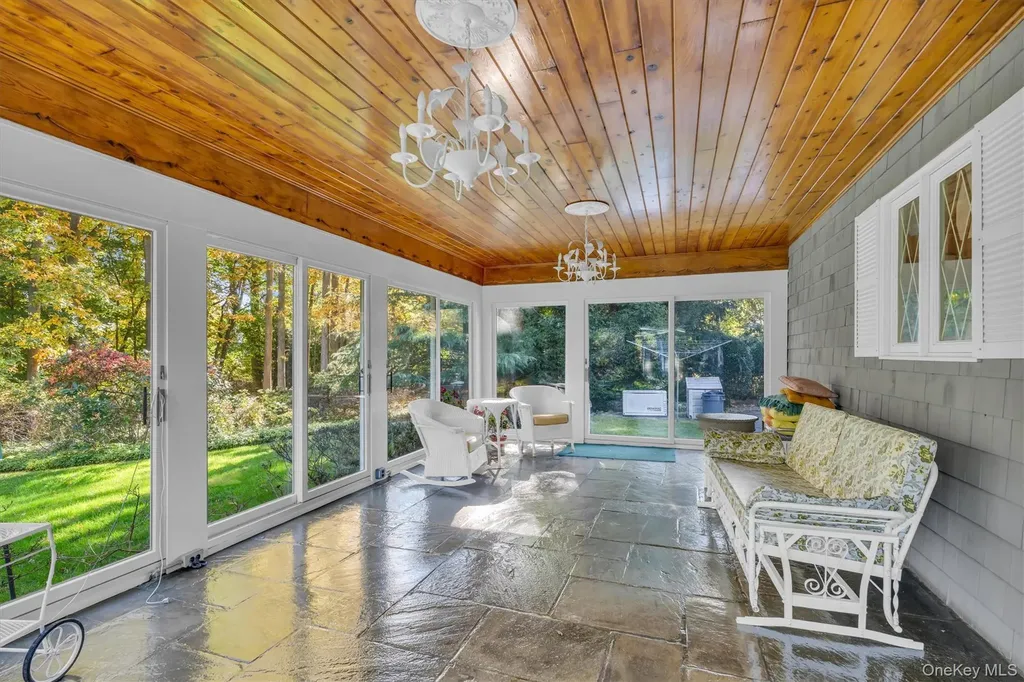 133 Old Field Road Setauket NY 11733